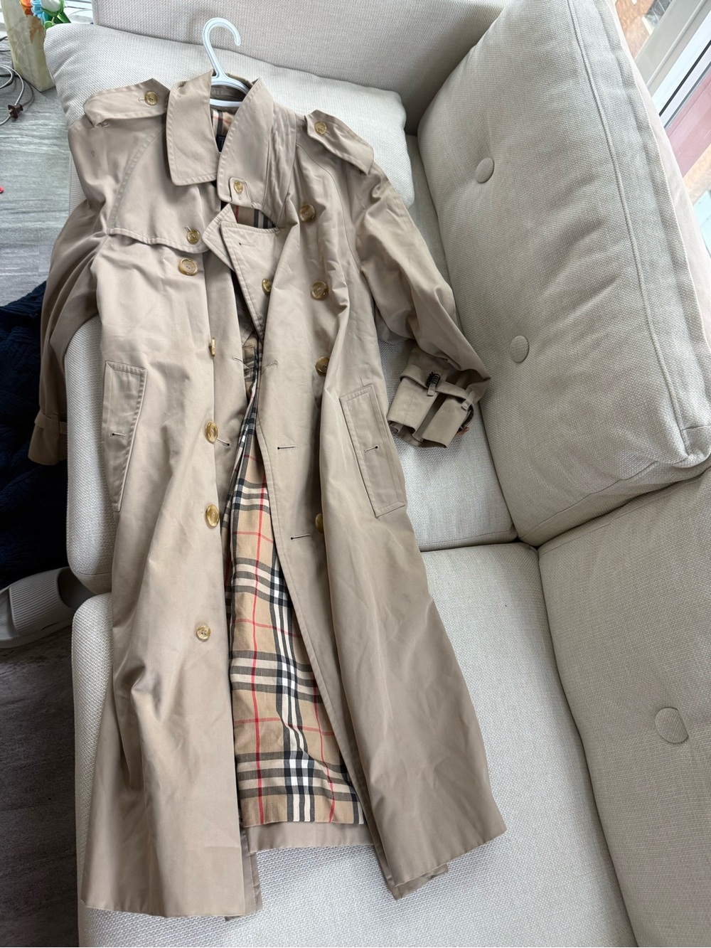 Vintage Burberrys Trench Coat - Picture 2 of 11